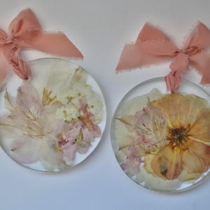 Large 4" Custom Wedding Flower Preservation Ornament, Bouquet Preservation, Dried Flower Preservation, Resin Preservation, Wedding Keepsake